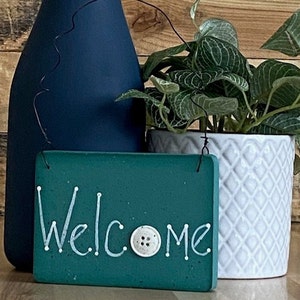 Hand-painted Wood Home Decor Welcome Sign Wall-hanging, Housewarming Gift, Welcome Gift, Friend Gift, New Home Gift, Decorative Wood Sign
