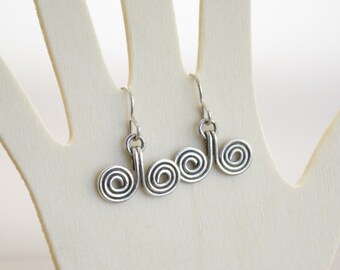 Silver spiral earrings 925