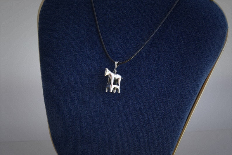925 silver horse pendant image 2