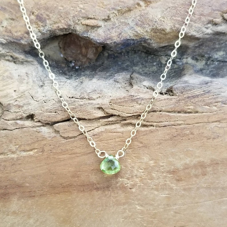 Agust Birthstone Peridot Jewelry Set Peridot Necklace Tiny Peridot Necklace Agust Birthday Gift Peridot Choker Necklace