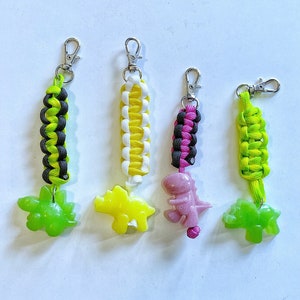 Resin Dinosaur Paracord Keychain: Woven Zipper Pull