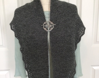 Cranford knitted shawl, Miss Mattie Jenkins gray shawl, knitted Victorian shawl, scalloped edge shawl.
