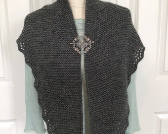 Cranford knitted shawl, Miss Mattie Jenkins gray shawl, knitted Victorian shawl, scalloped edge shawl.