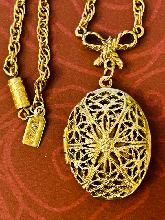 1928 Brand Locket Pendant Necklace, Designer Signe