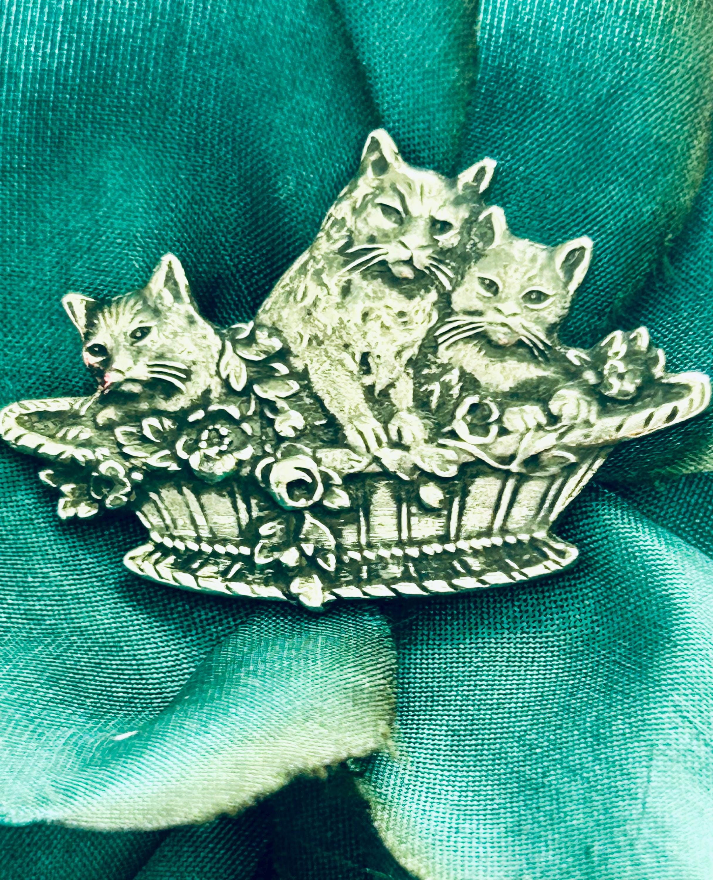 Three Kittens Basket - Etsy