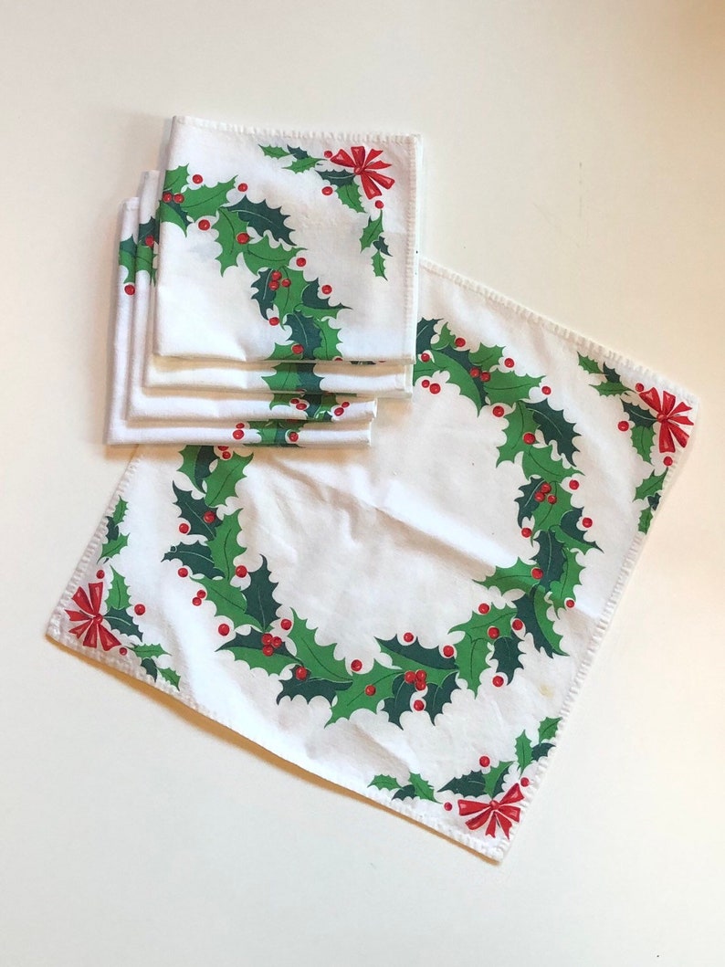 Vintage Christmas Holly Napkins Holly And Red Bows Holiday Etsy
