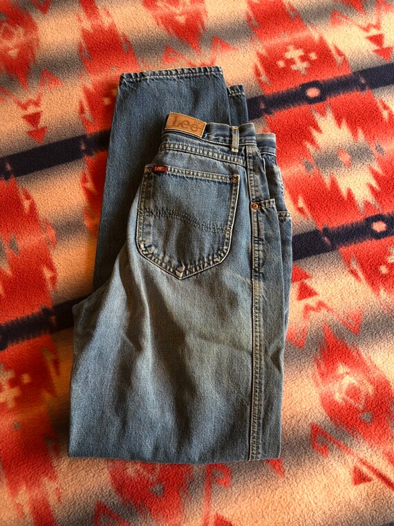 pleated lee jeans
