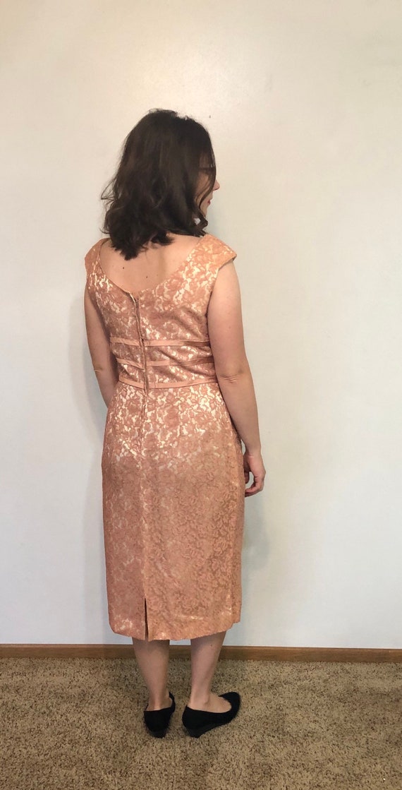 Vintage 1950s lace wiggle dress, rose gold color,… - image 5