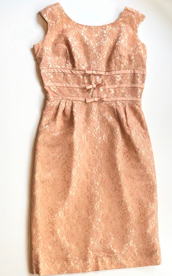Vintage 1950s lace wiggle dress, rose gold color,… - image 1
