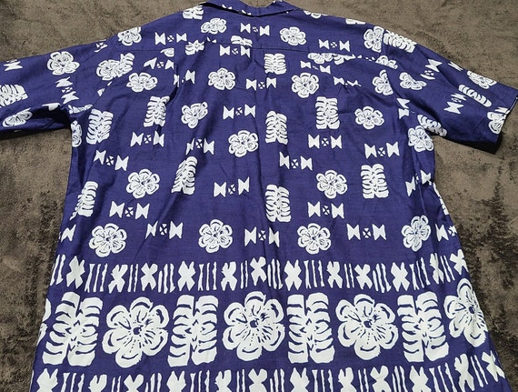 Vintage 90's Blue Hawaiian Patterned Shirt - image 8