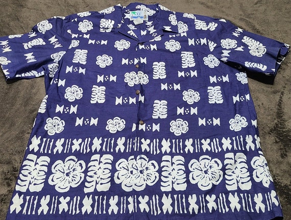 Vintage 90's Blue Hawaiian Patterned Shirt - image 1