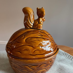 Squirrel jar