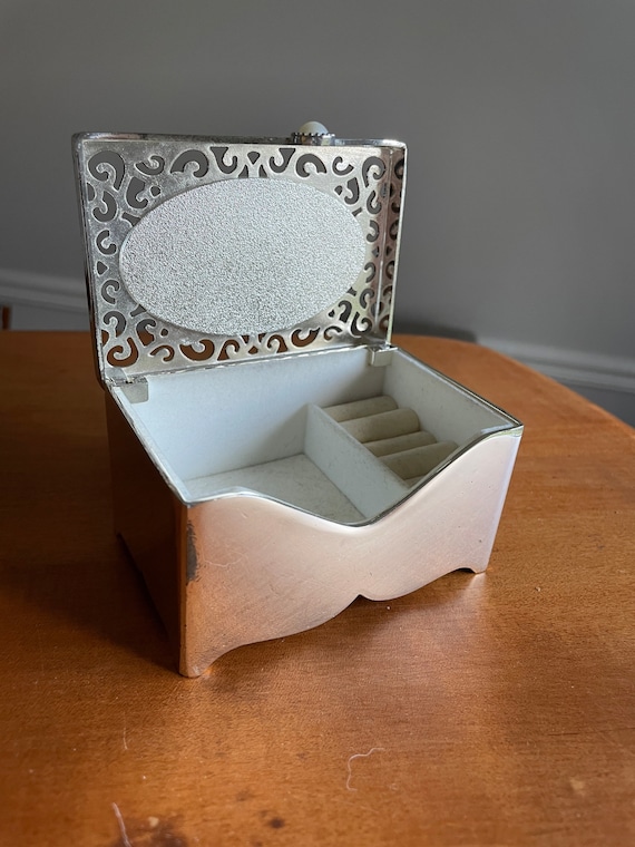 Jewelry/trinket box Gem