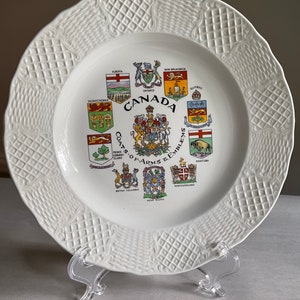 Canada souvenir plate