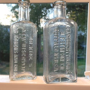 Apothecary bottles (set of 2)