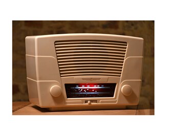 Vintage radio bluetooth speaker