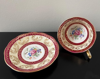 Royal Albert Vintage Teacup & Saucer | Floral | Pink Roses | Made in England | Bone China | 1950s