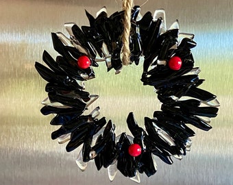 Modern fused glass Christmas wreath with black and clear glass with or without red berries