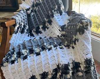 Chunky Crochet Farmhouse Blanket: Gray, Black & White Afghan Throw (76 x 44 Inch)