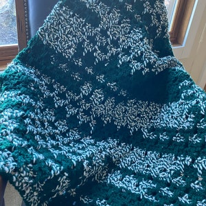 Chunky Crochet Blanket: Green & White Wool Blend Throw, Farmhouse Style