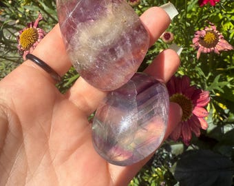 Fluorite Palm Stone: Calming Crystal