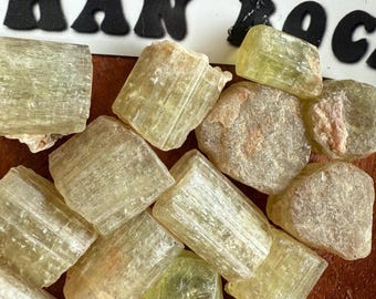 Green Apatite Crystal: Heart Chakra Healing Stone