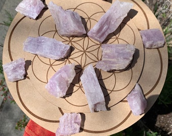 Raw Kunzite Crystal: Pink Purple Spodumene, Calming Stone