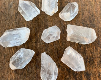 Clear Quartz Points: Healing Crystals