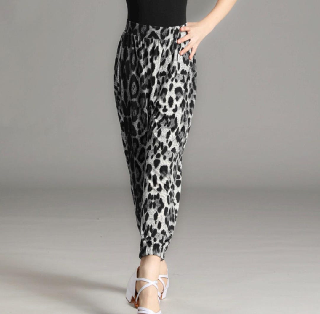 Norma Kamali Leopard Pants Size 26x25 - Etsy Canada