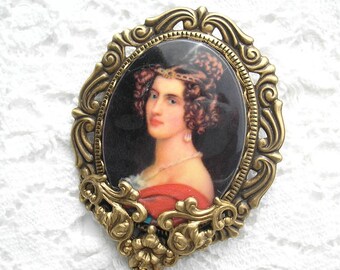 Victorian Lady Cameo Brooch/Pendant - Morning Glory Designs