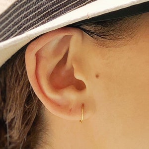 Huggie Hoops 22g Hoops Small Gold Hoops Huggie Earrings Thin Hoops Tiny Hoop Earrings Sleeper Hoops Endless Hoop Mini Hoop Gold Cartilage