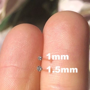 24Kゴールドダイヤモンドノーズスタッド：小さな22g CZノーズリング