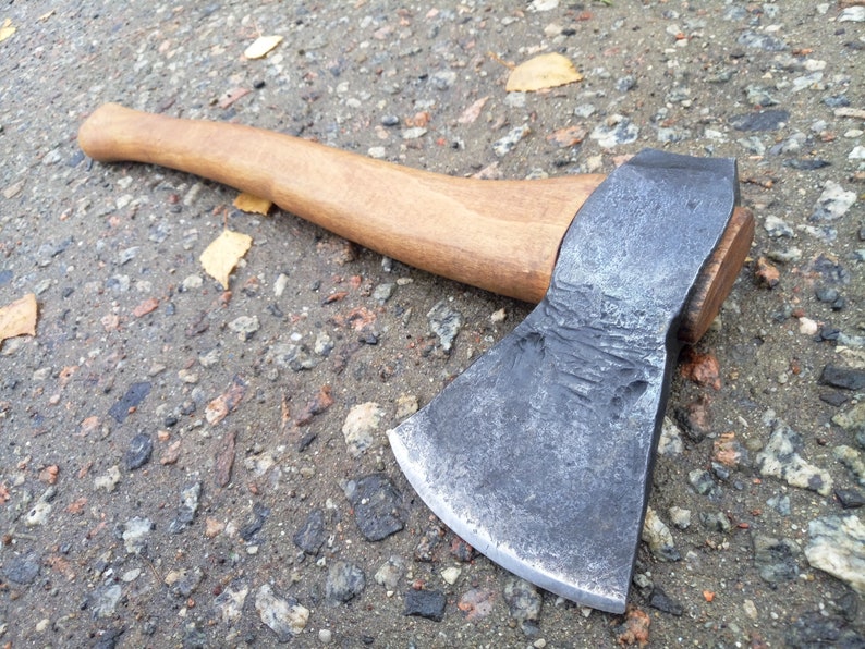 Forged ax Helper