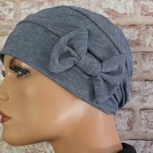 Gorro de punto, totalmente forrado con un bonito lazo, ideal para la caída del cabello, la quimioterapia y el cáncer (Geena).