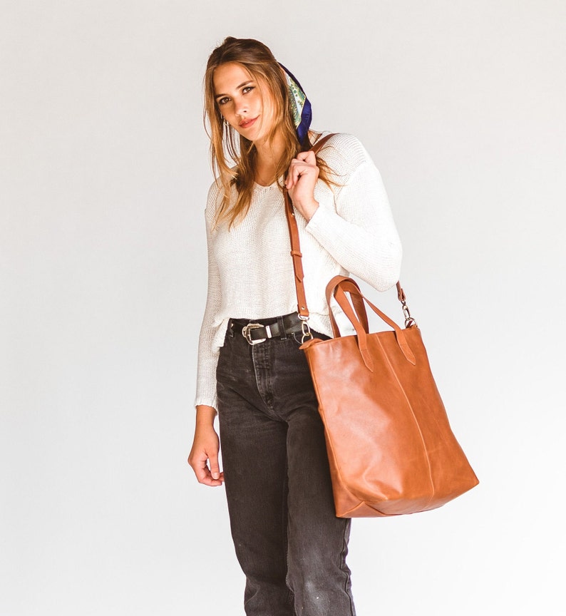 LARGER TOTE BAG 48 WITH ZIPPER CLOSURE IN CIDER BROWN SMOOTH CALFSKIN