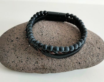 Pulsera de cuero trenzado para hombre, multicapa con cierre magnético.