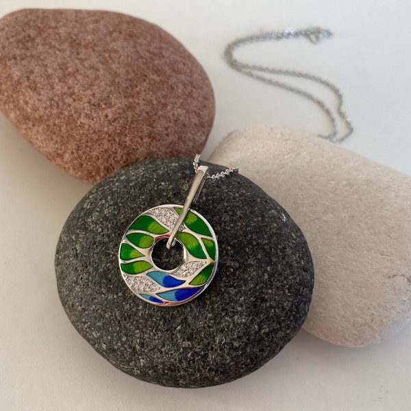 Round Green leaves Pendant with Cloisonné Enamel, Elegant Silver Flower Necklace, Wearable Art Jewellery, Floral art enamel, Gift for her,