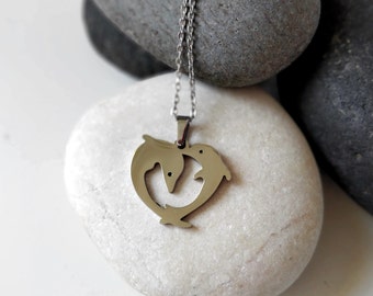 Dolphin heart Necklace, Beach Jewelry, Animal charm, Heart Pendant, Ocean Pendant, Best Friend Gift, Couple Jewellery, valentines day gifts