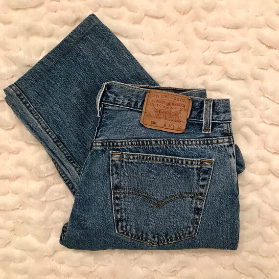 vintage high waisted levi jeans