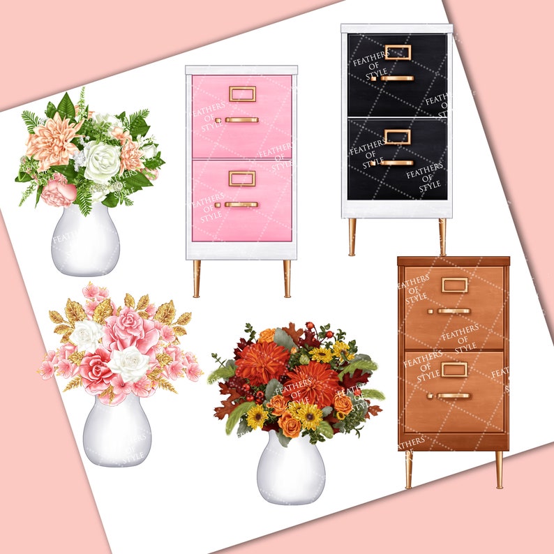 Peut inclure: Trois vases en c&eacute;ramique blanche avec des arrangements floraux diff&eacute;rents. Les vases sont sur un fond blanc. Les fleurs comprennent des roses roses, des roses blanches, des fleurs orange et jaunes et des feuilles vertes. Les vases sont d&eacute;cor&eacute;s de paillettes dor&eacute;es. L'image comprend &eacute;galement trois classeurs roses, noirs et bruns.