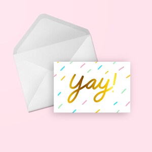 Yay! Cartão de felicitações de confete em folha de ouro - lindo aniversário ilustrado com letras à mão, parabéns, amigo, casamento, noivado, cartão em branco