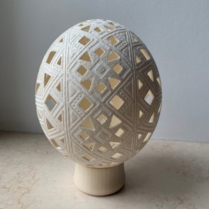 Huevo de avestruz tallado Pysanka ucraniano: estrella octogonal imagen 5