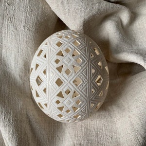 Carved Ostrich Egg Ukrainian Pysanka: octagonal star image 3