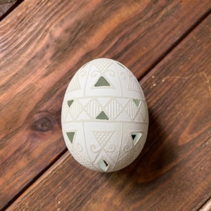 Ukrainian carved pysanka on araucana chicken egg #1