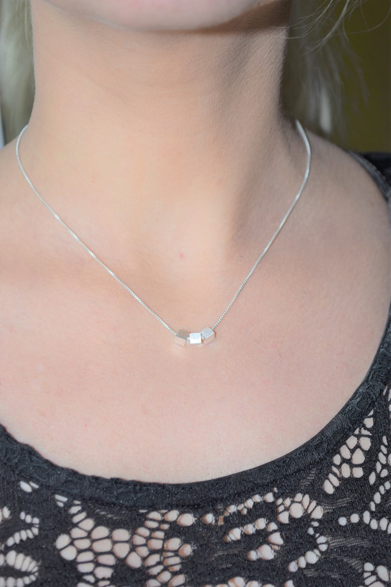 Square cube necklace