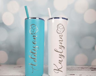 Vaso delgado personalizado de 20 oz con grabado de voleibol / Acero inoxidable aislado / Con pajita / Regalo para personas mayores / Equipo / Club de voleibol