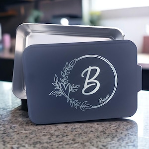 Personalized Engraved Aluminum Cake Pan | Gift for Chef | Baking Gift | Grandma | Mother's Day | Bridal Shower Gift | Wedding | Housewarming