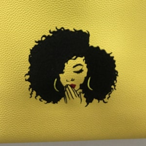刺繍入り祈る女性のトートバッグ