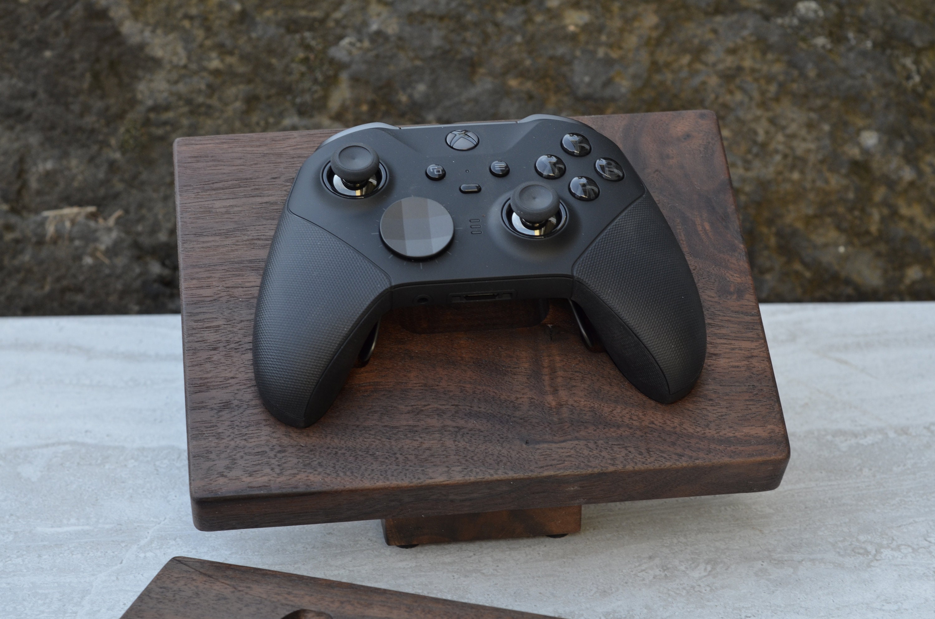 Xbox One Elite Series 2 Controller Holder (1 Controller)