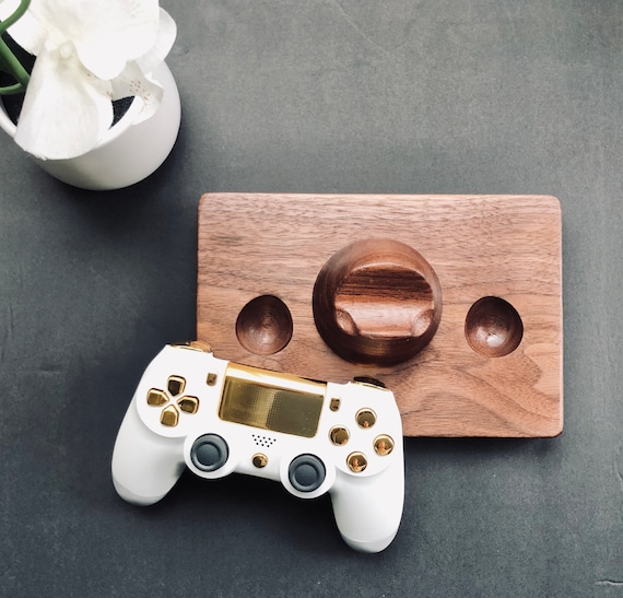 Playstation  "The Show-Off" (Holds 1)